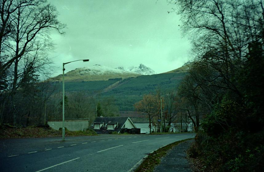 1992-11-14a.jpg - Arrochar, at the start of the walk