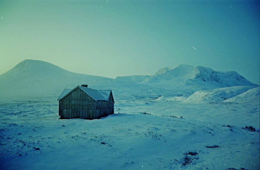 1992-12-22a.jpg - Culra at dawn