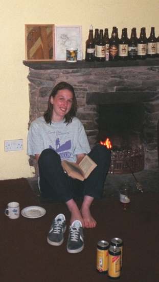 1997-04-11f.jpg - Hil in the bunkhouse