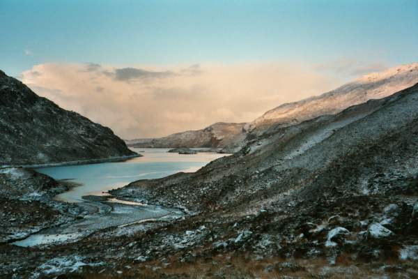 2001-12-22a.jpg - Loch Glencoul