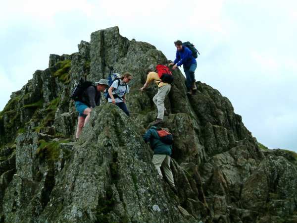dscf0031.jpg - On Striding Edge