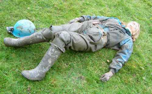 20030927-172014.jpg - Relief