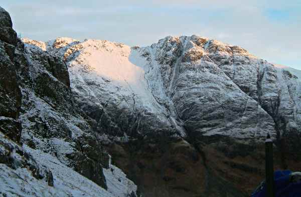 20031230-092446.jpg - Looking across Glen Coe to Sgurr nam Fiannaidh