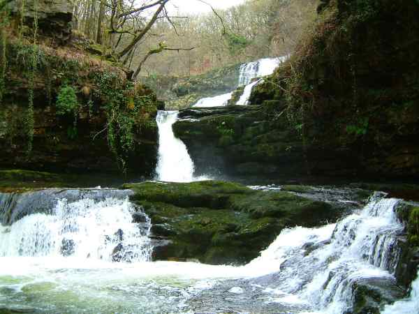 20040125-134732.jpg - The third waterfall