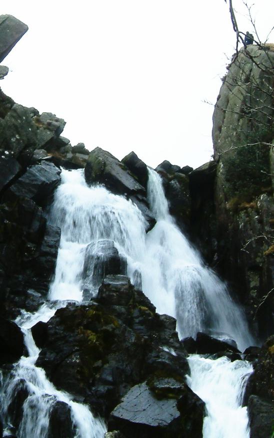 20040326-152758.jpg - Rhaedr Ogwen (slow)