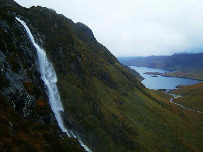 20041017-152352.jpg - Eas Chuil Aluinn and Loch Glencoul