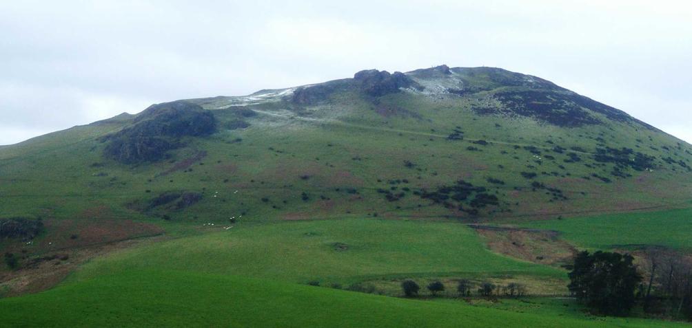 20050213-154004.jpg - Caer Caradoc from Hope Bowdler Hill