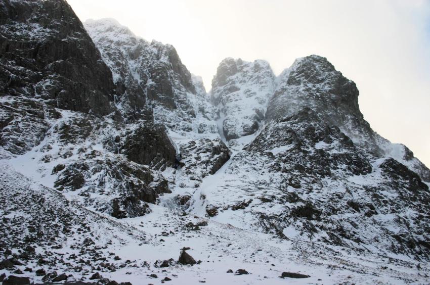 20050313-164050.jpg - Carn Dearg crags