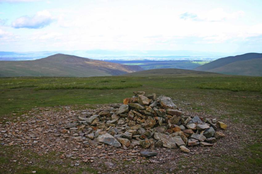 20050611-180914.jpg - Summit cairn