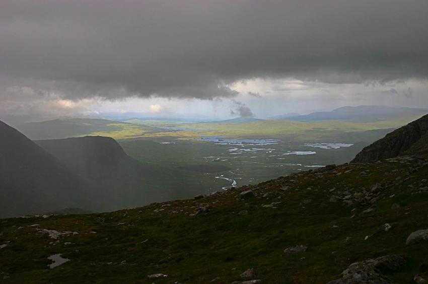 20050703-152246.jpg - Rannoch Moor, as the rainclouds gather