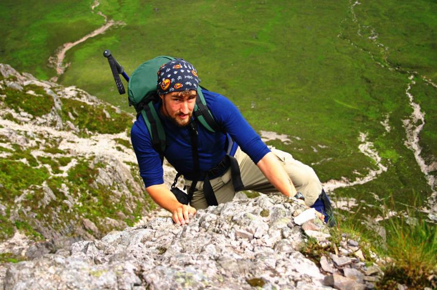 20050704-124458.jpg - Andrew scrambling on Curved Ridge