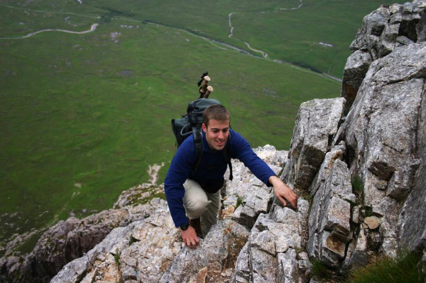 20050704-132326.jpg - Dave scrambling with the Etive road far below