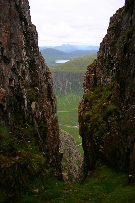 20050704-134418.jpg - Looking into Crowberry Gully and beyond to the Blackwater dam