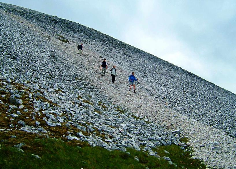 20050705-173104.jpg - Descending scree of Sgùrr a' Mhàim