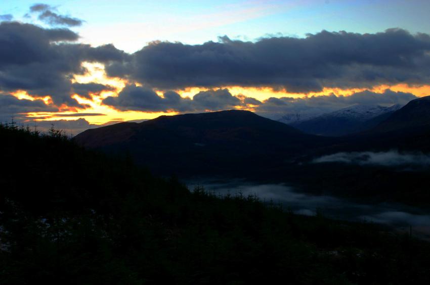 20060101-160432.jpg - Glen Orchy sunset