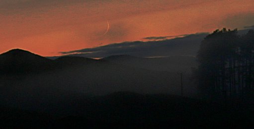 20060101-163704.jpg - Crescent moon