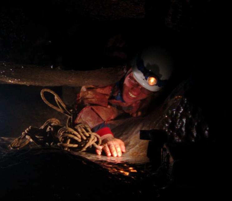 20060114-145004.jpg - Johnny and a rope