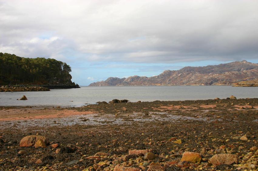 20060414-154806.jpg - Shieldaig bay and island