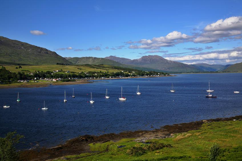 20060626-172926.jpg - Lochcarron and Slumbay harbour from the Island