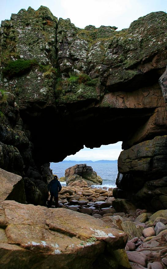20060819-123040.jpg - Callakille natural arch