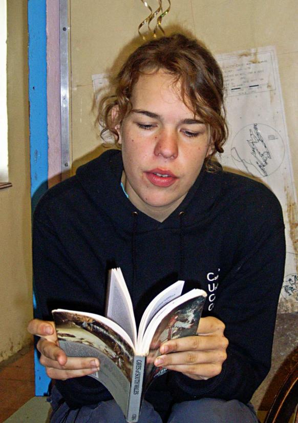 20061001-115244.jpg - Sarah trying to be keen