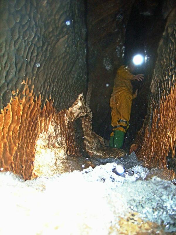 20061021-135312.jpg - Mark in the streamway