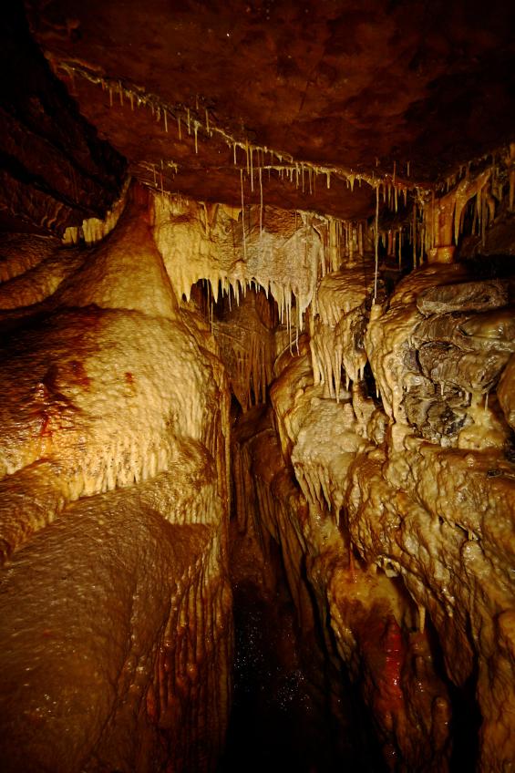 20061226-123236.jpg - Flowstone Pot