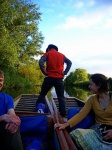 Inkyu bravely straddles two punts...