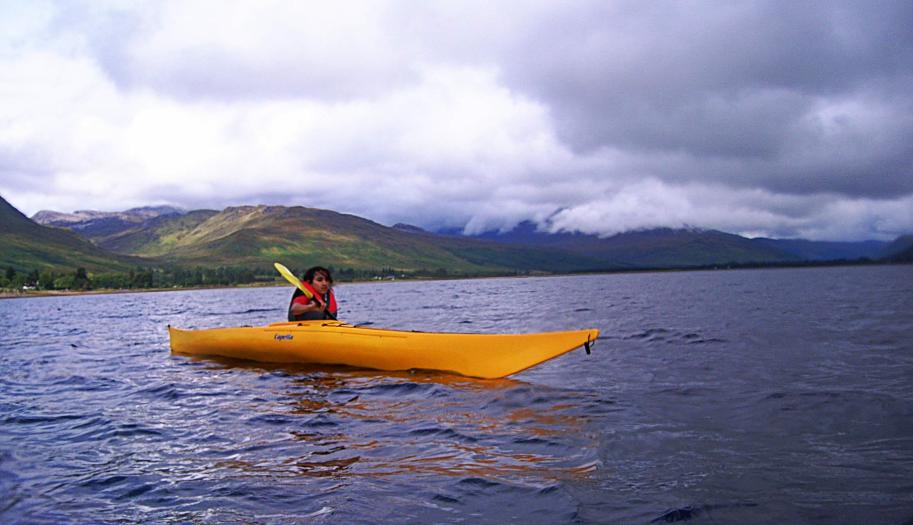 20070810-143916.jpg - Nadia on the water