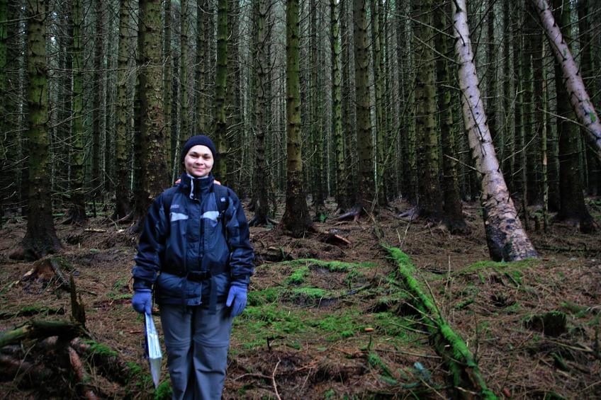 20080126-124616.jpg - Tannia in the trees