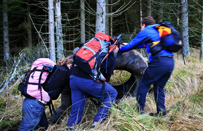 20080127-144438.jpg - We found a tyre in the ditch...