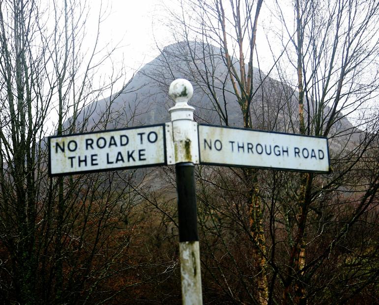 20080308-143234.jpg - Negative signposting by Mellbreak