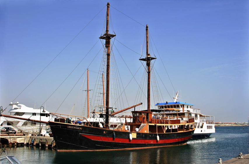 20080415-151918.jpg - Sailing ship