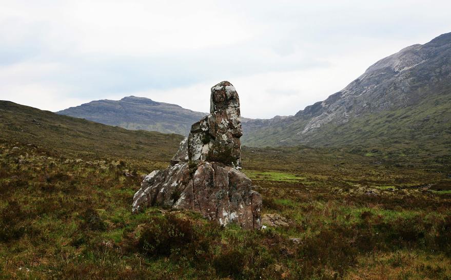 20080523-150912.jpg - Clach nan Con Fionn, in Coire Fionnairich