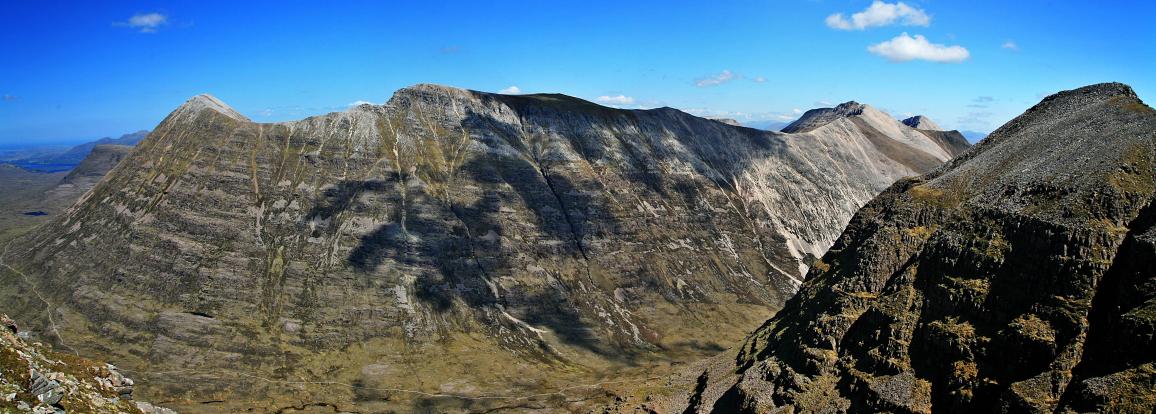 20080525-124500.jpg - Beinn Eighe panorama from Liathach