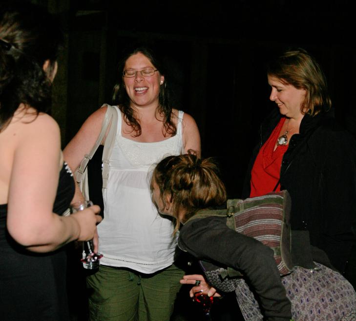 20080705-225620.jpg - Kiss-the-bump