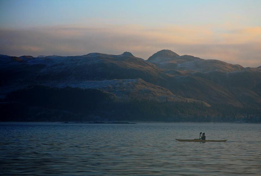 20081230-103316.jpg - Returning kayaker