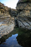 Dyke-formed gorge