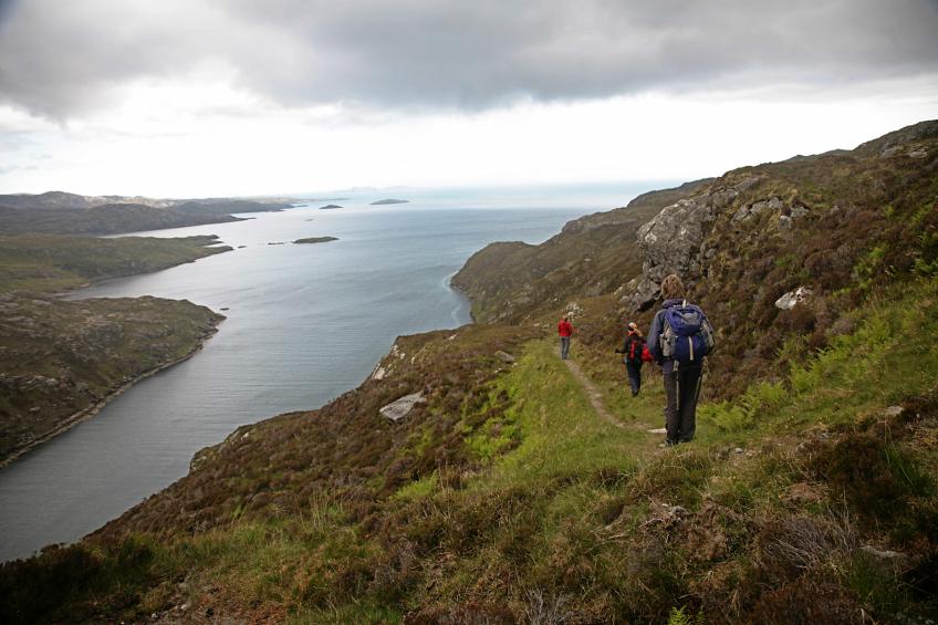 20090610-134358.jpg - Steep path down to Loch Trolamaraig