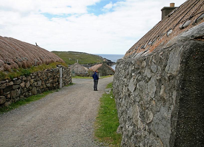 20090612-142206.jpg - Na Gearannan - restored blackhouse village