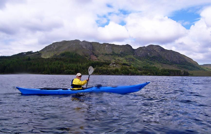 20090604-122642.jpg - Ian paddling