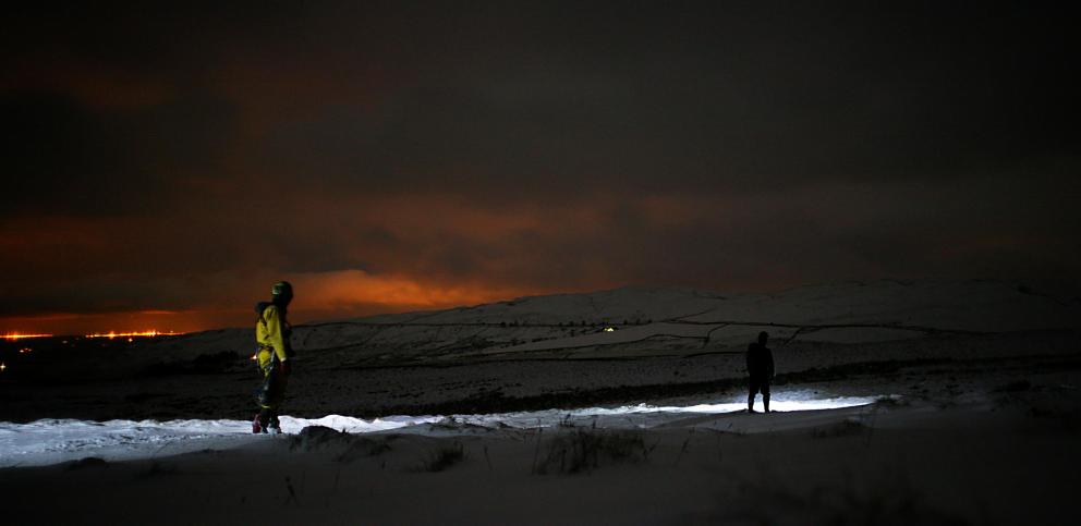 20100101-183218.jpg - Casterton Fell at night