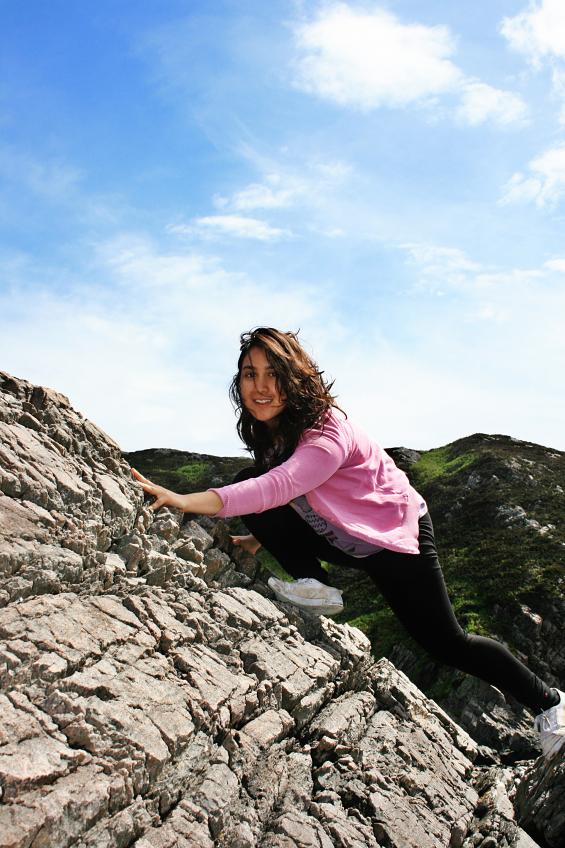 20100609-142323.jpg - Scrambling