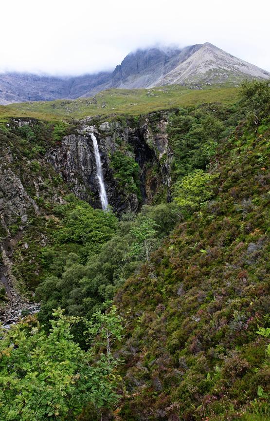 20100808-162651.jpg - Waterfall below Beinn Dearg
