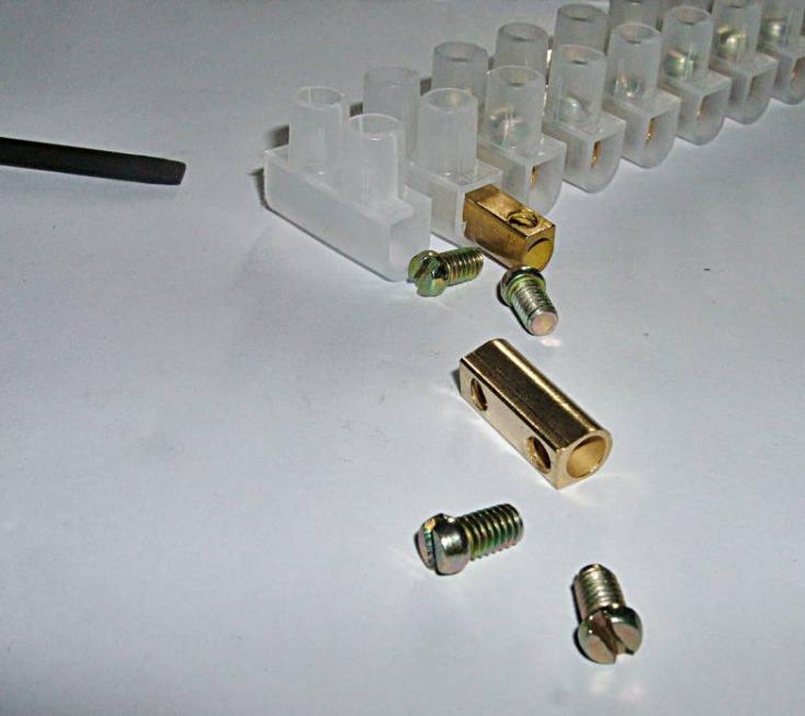 20110205-122419.jpg - Extracting terminal block units