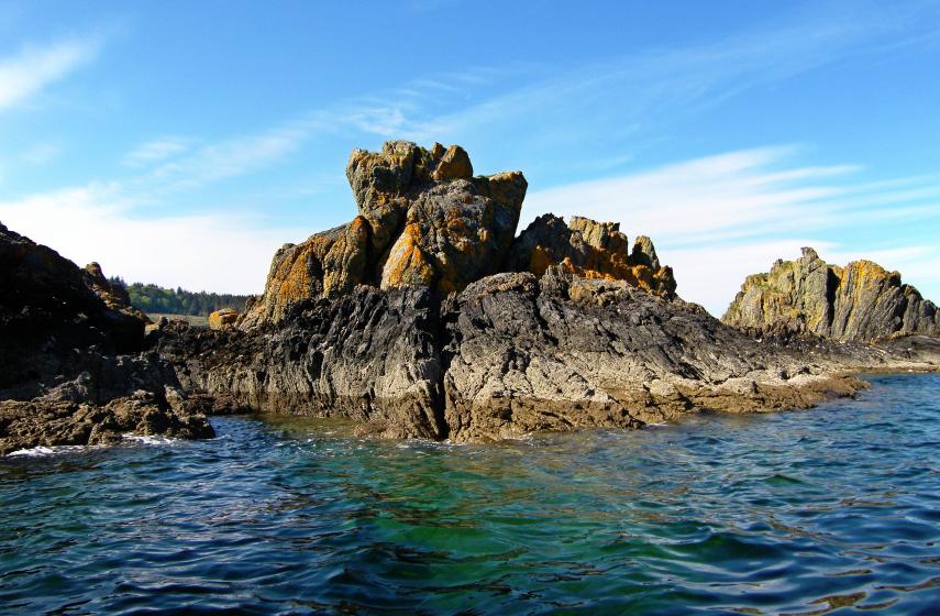 20110501-152503.jpg - Rocky island