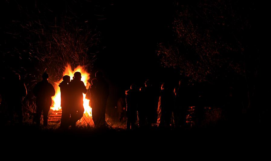 20111105-212252.jpg - Enjoying the warmth