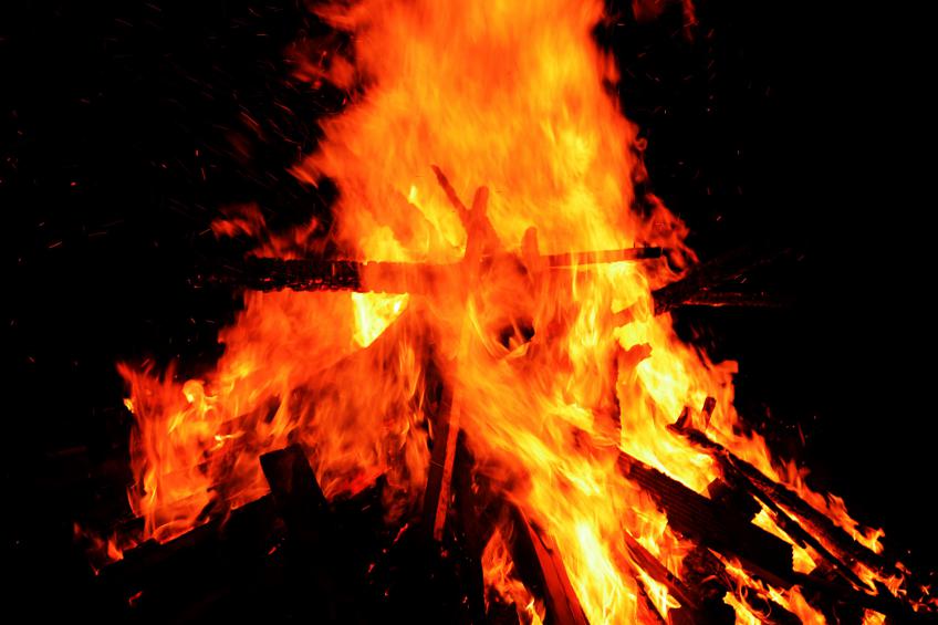 20111105-213040.jpg - Burning