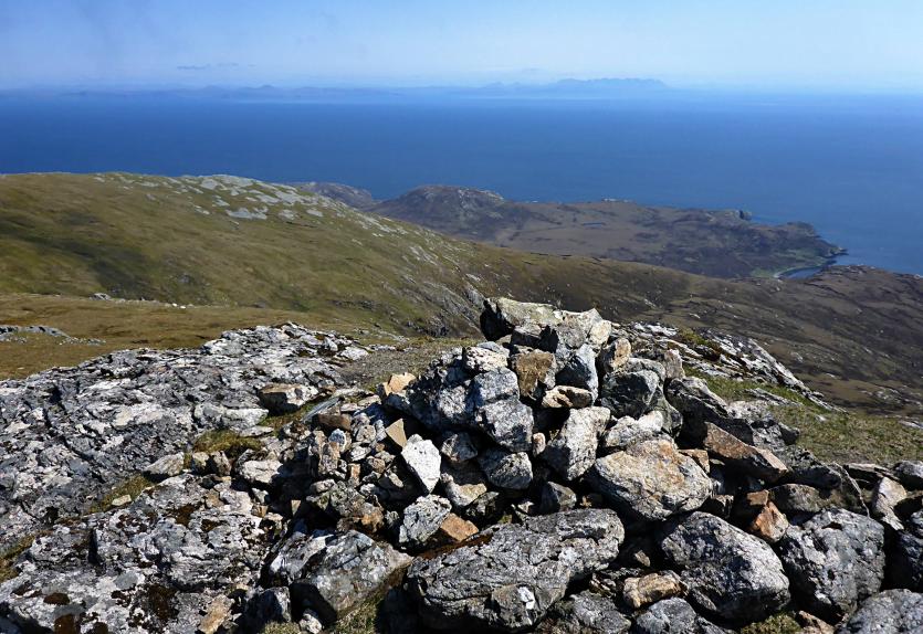 20160525-121525.jpg - Uisinis and Skye from Hecla