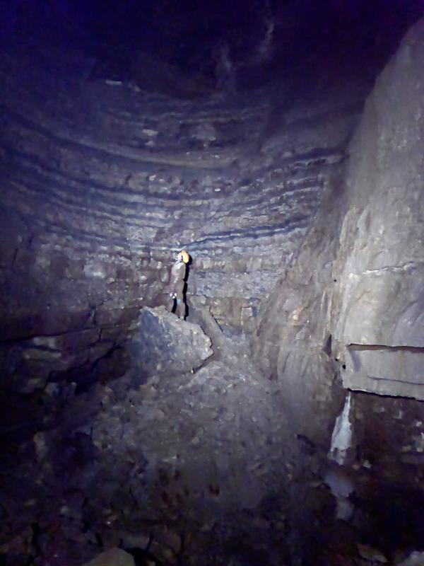 20161016-160810.jpg - Canada Cavern